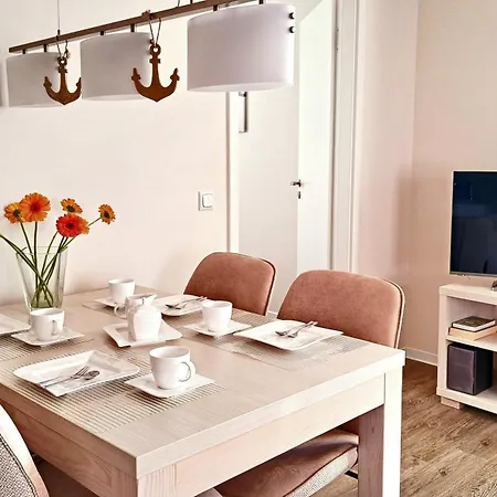 Apartment 17 